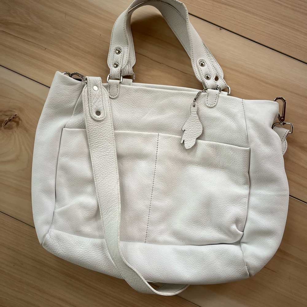 Roots White Leather Bag with Shoulder Strap